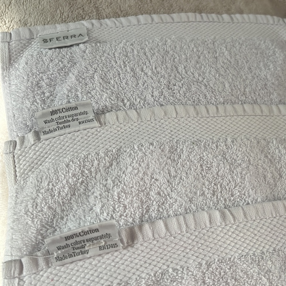 SFERRA 3 Wash Cloth - Picture 2 of 5